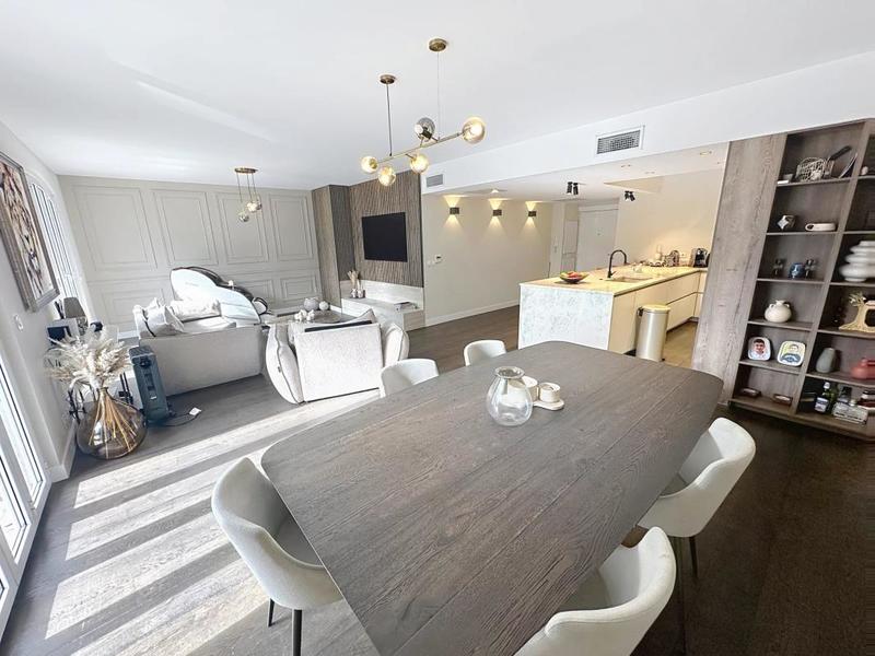 Appartement - 133 m² - 4 pièces