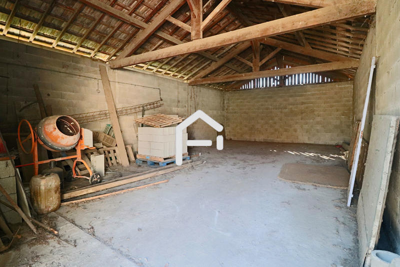 Maison - 259 m² - 8 pièces