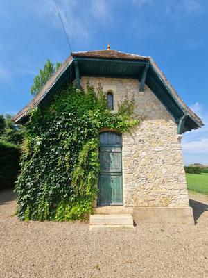 Château - 402 m² - 15 pièces