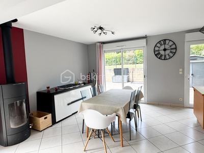 Maison - 127 m² - 6 pièces