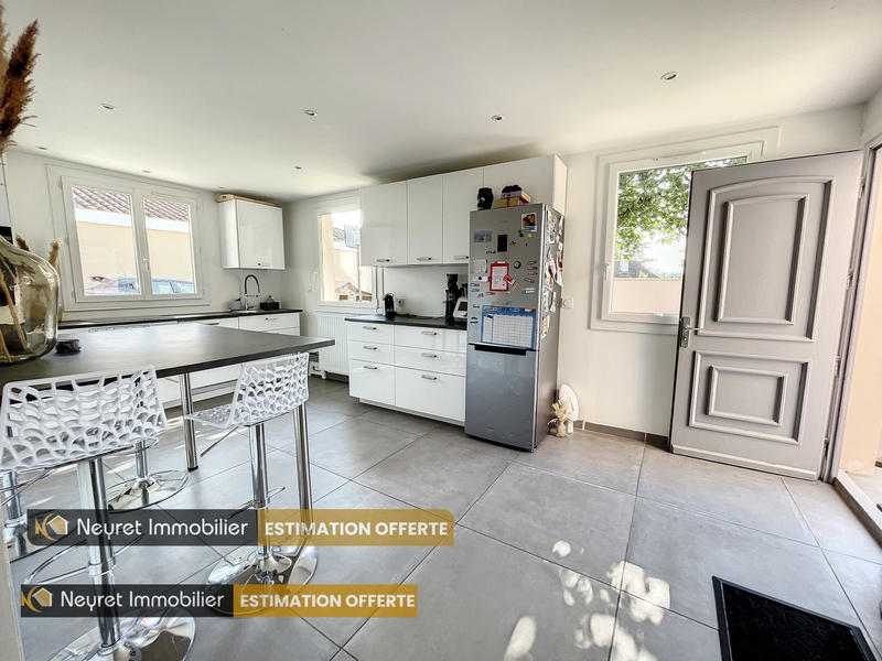 Maison - 100 m² - 5 pièces