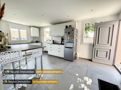 Maison - 100 m² - 5 pièces