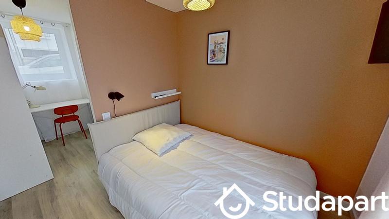 Chambre - 12 m² - 1 pièce