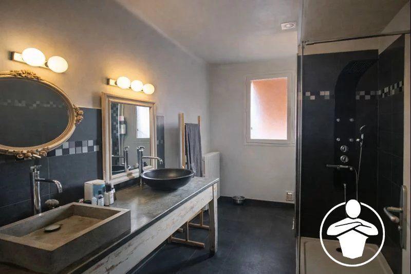 Maison - 186 m² - 5 pièces