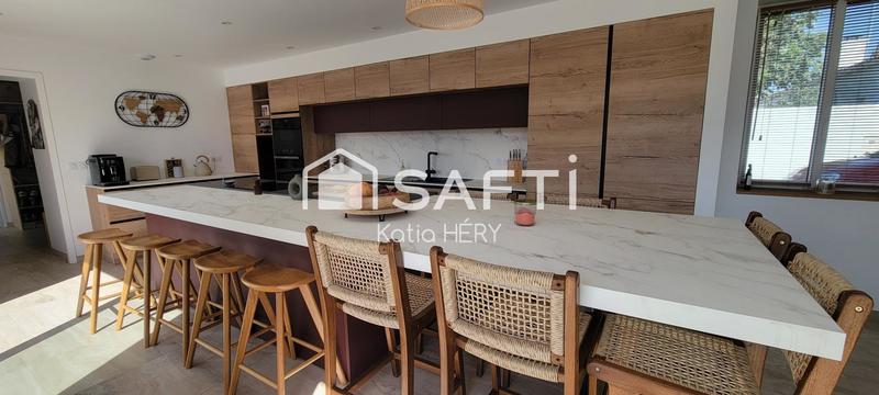 Maison - 157 m² - 6 pièces