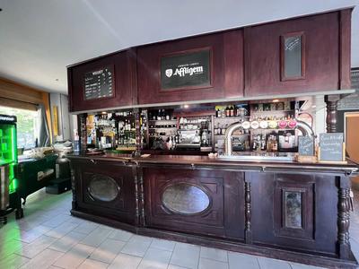 Magasins - 66 m² - 1 pièce