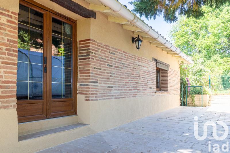 Maison - 370 m² - 8 pièces