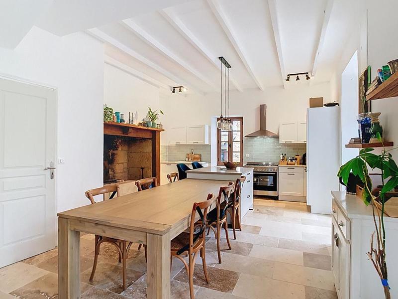 Maison - 200 m² - 7 pièces