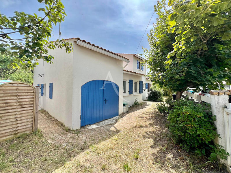 Maison - 153 m² - 10 pièces