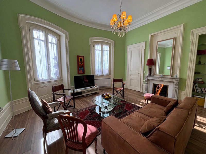 Appartement - 85 m² - 3 pièces