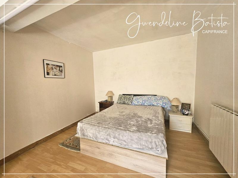 Maison - 215 m² - 6 pièces