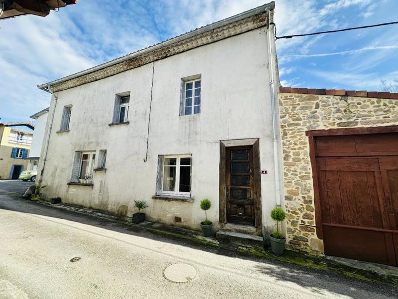Maison de village - 137 m² - 6 pièces