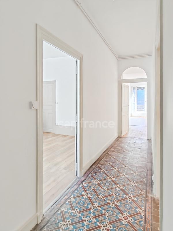 Appartement - 90 m² - 4 pièces