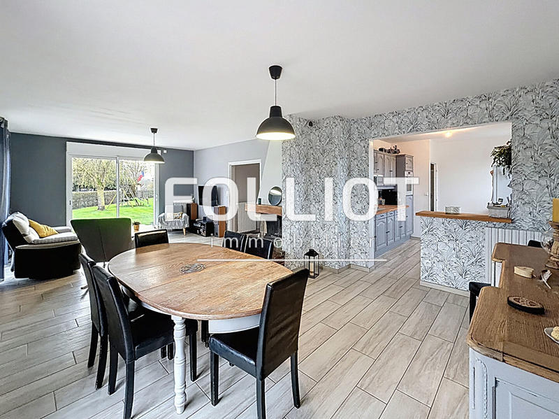 Maison - 158 m² - 8 pièces