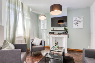 Appartement - 90 m² - 5 pièces