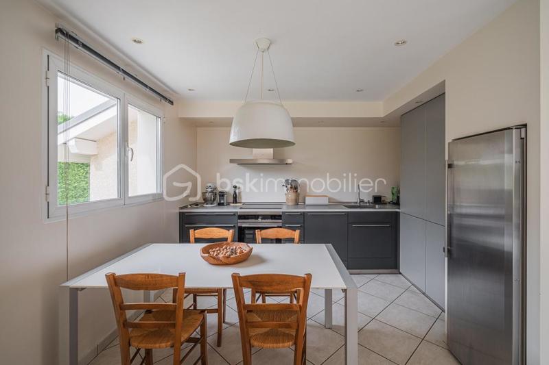 Maison - 143 m² - 5 pièces