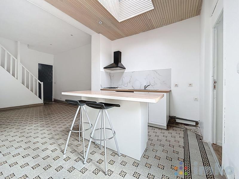Maison - 94 m² - 5 pièces