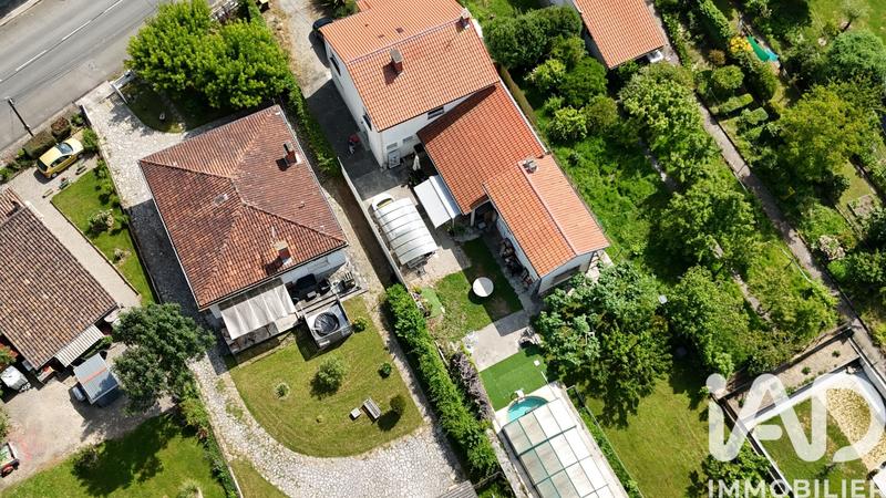 Maison de ville - 170 m² - 9 pièces