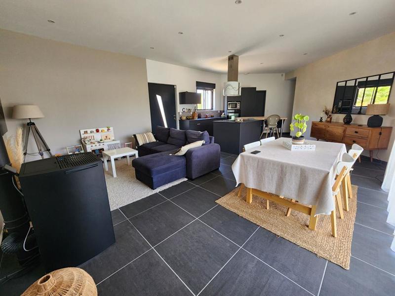 Maison - 110 m² - 5 pièces