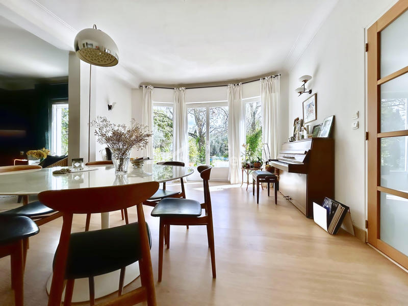 Villa - 220 m² - 7 pièces