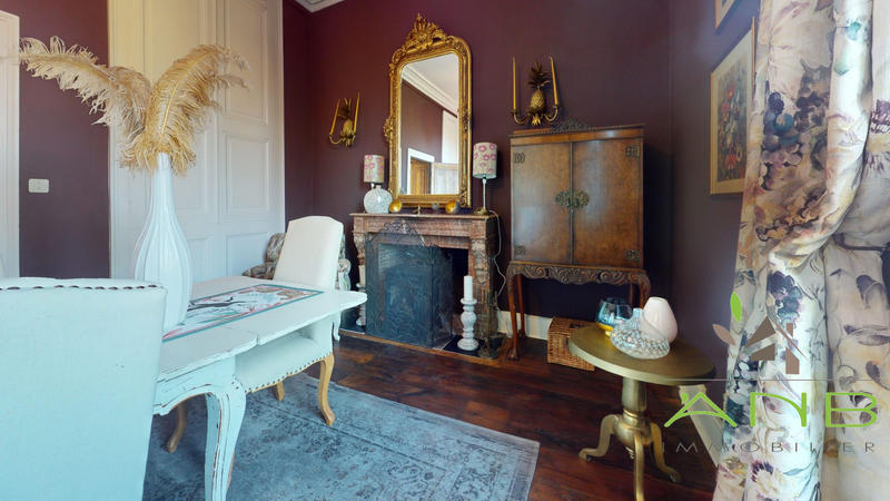 Maison ancienne - 206 m² - 7 pièces