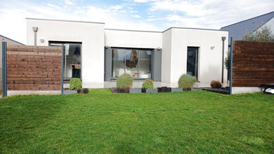 Maison - 100 m² - 6 pièces