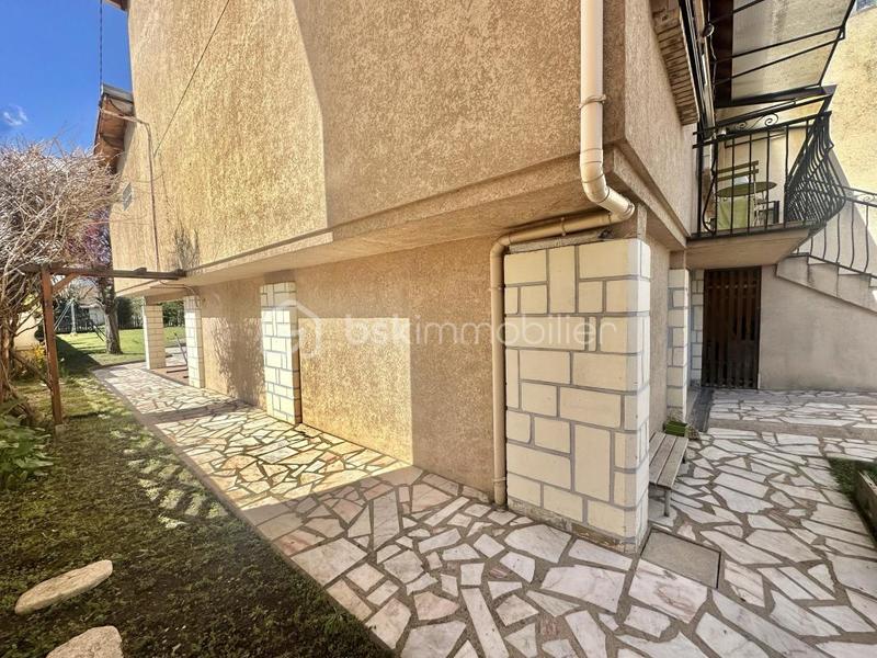 Maison - 160 m² - 7 pièces