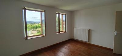 Maison - 77 m² - 4 pièces