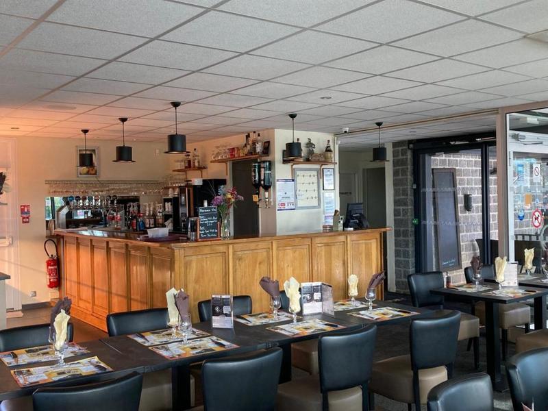 Fonds de commerce - 1 600 m²