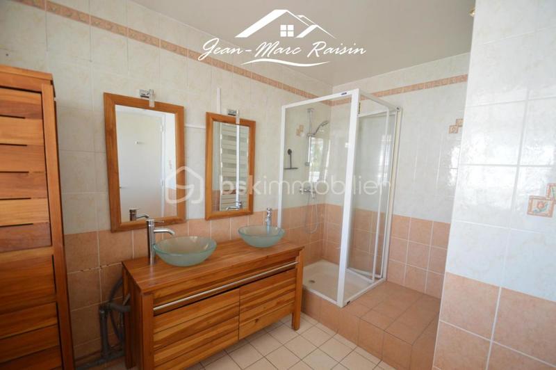 Appartement - 84 m² - 4 pièces