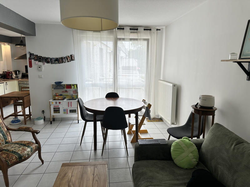 Appartement - 84 m² - 3 pièces