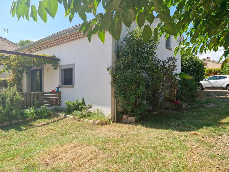 Maison - 92 m² - 3 pièces