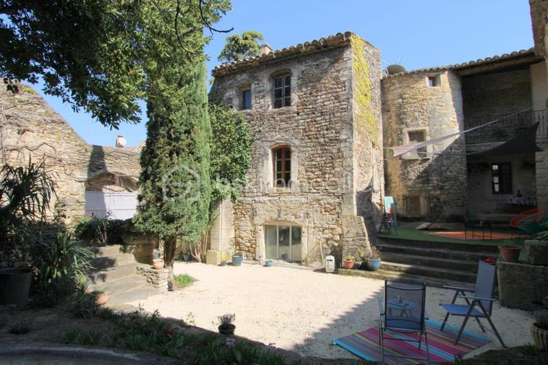 Demeure - 200 m² - 8 pièces