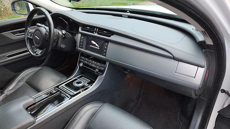 Jaguar Xf 2.0 d 180 Bva8 Prestige