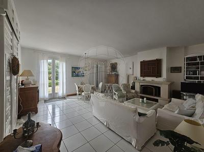 Villa - 144 m² - 4 pièces