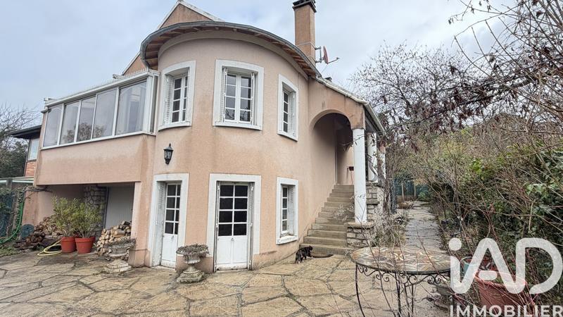 Maison - 166 m² - 6 pièces