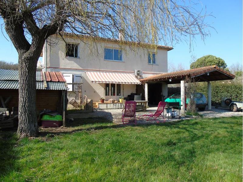 Maison traditionnelle - 180 m² - 7 pièces