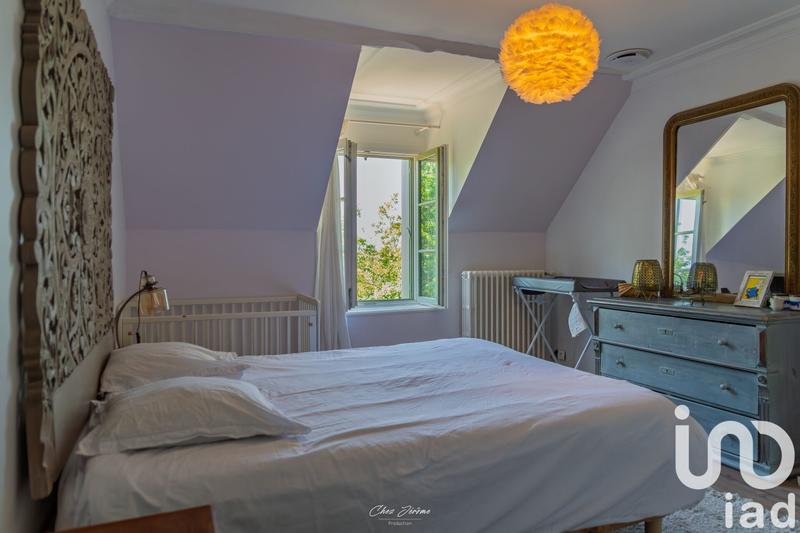 Maison - 375 m² - 11 pièces