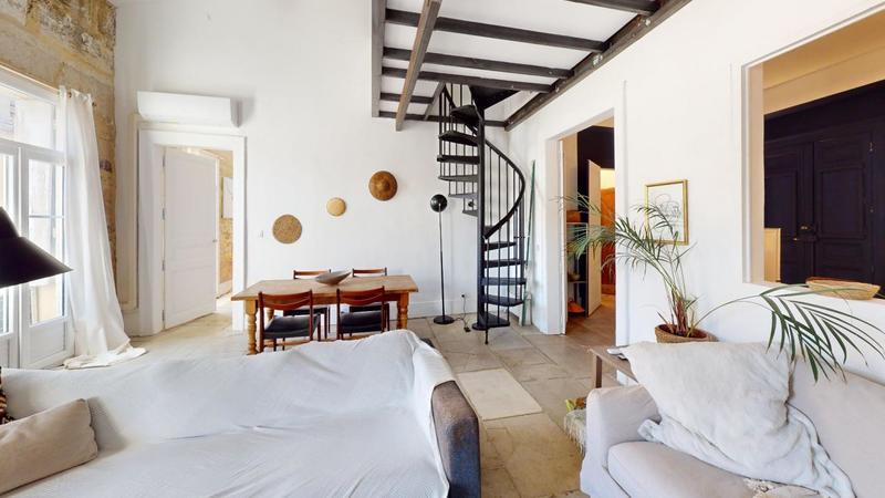 Appartement - 96 m² - 3 pièces