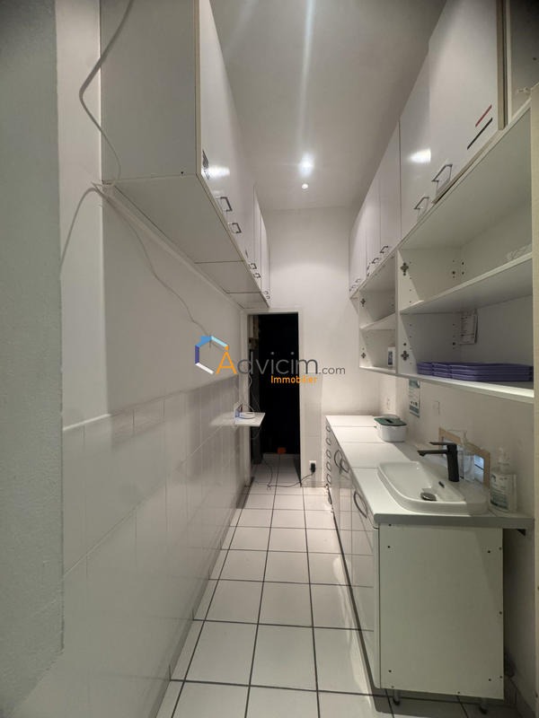 Fonds de commerce - 110 m²