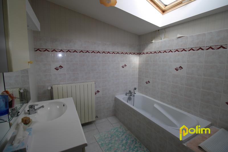 Maison - 168 m² - 7 pièces