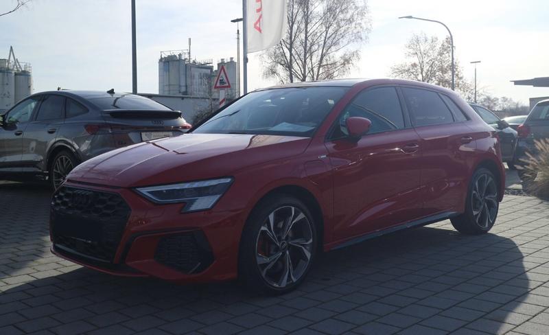 Audi A3 sportback 45 TFSIe 245 s-Line Hybride Rechargeable / Toit Ouvrant Volant Méplat B&amp;O Coffre Elec Keyless