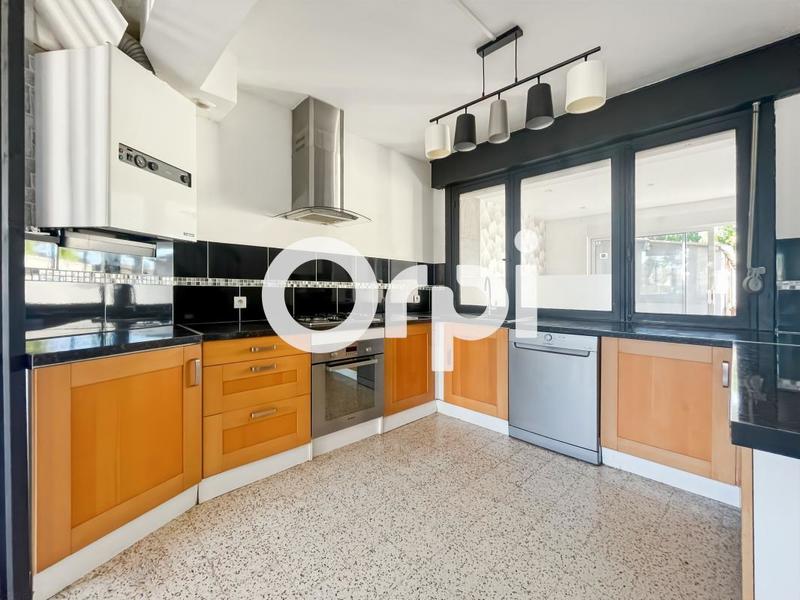 Maison - 103 m² - 4 pièces