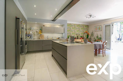 Maison - 160 m² - 6 pièces