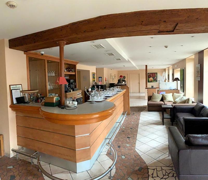 Hôtel particulier - 2 000 m² - 30 pièces