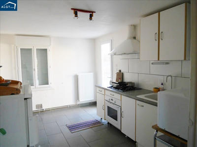 Maison - 85 m² - 4 pièces