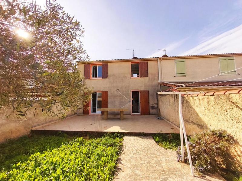 Maison - 93 m² - 4 pièces