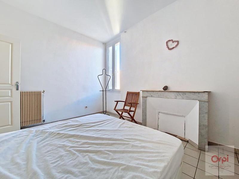 Appartement - 90 m² - 3 pièces