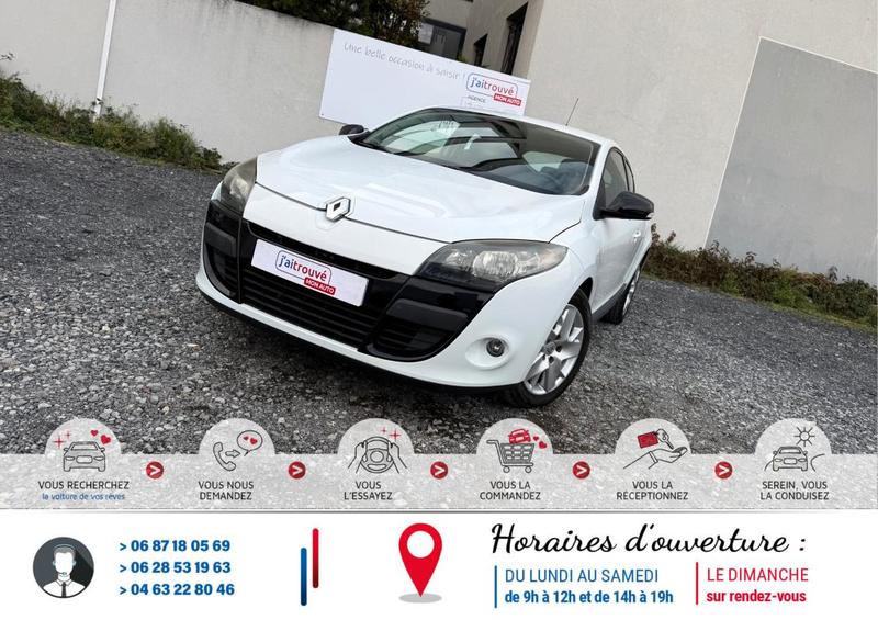 Renault Mégane 3 Coupé 1.6 16v 110Cv White Color édition Emotion Bv6 Crit'Air 1* 117000km*Ct Révision Kit Distribution Entretien Complet*Véhicule Sous Garantie*100 Points de Contrôles*CarteGrise Moitié prix (Véhicule plus 10 ans)*Sièges chauffant*Régulate