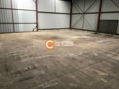 Local d'activité / Entrepôt - 200 m²